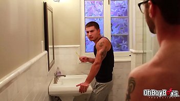She fucks her boyfriend while he sleeps