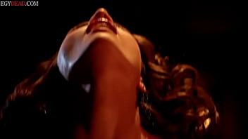  Full episodes from series translated to arabic – femme fatales.s01.e11