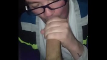  Canadianf ggotslave slurps on cock from squirt