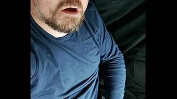 Hot Bear’s Handjob: Cumming Before Work