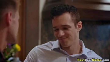  Hardcore Gay Encounter: Young Jock’s Bareback Fucking & Rimming