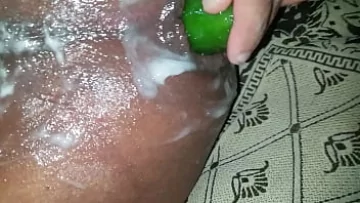  Creamy Anal Delight: Fisting a Shemale’s Gaping Ass with a Cucumber