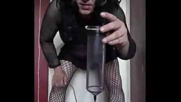 Bisexual Crossdressing Sissy Mark Wright’s Piss-Filled Message: More Videos Coming!