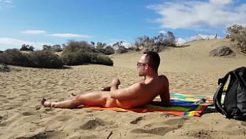 Public Handjob in the Dunes: Vadim Romanov’s Big Dick Exposed