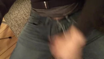 CBT Loving Guy Gets Kinky With His Balls for Gay Amateurs