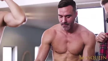  Muscular Gay Hunks Teddy Torres and Ace Quinn in Raw Orgy Fuck