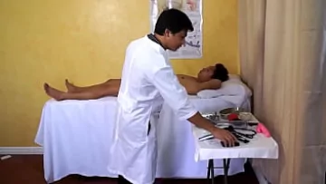 Kinky Medical Fetish: Gay Asian Twinks Vahn and Rave in Bareback Action