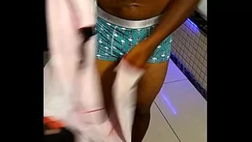  Tattooed Gangster Gets Paid for Naughty Encounter in Motel