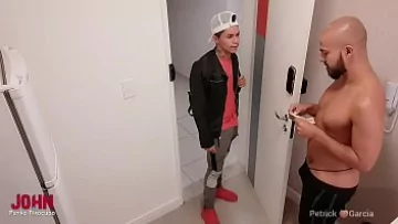  Customer Pays $100 to Delivery Guy for Sex and Film