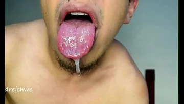 Big Tongue Fetish: Young Gay Stud Opens Mouth Wide